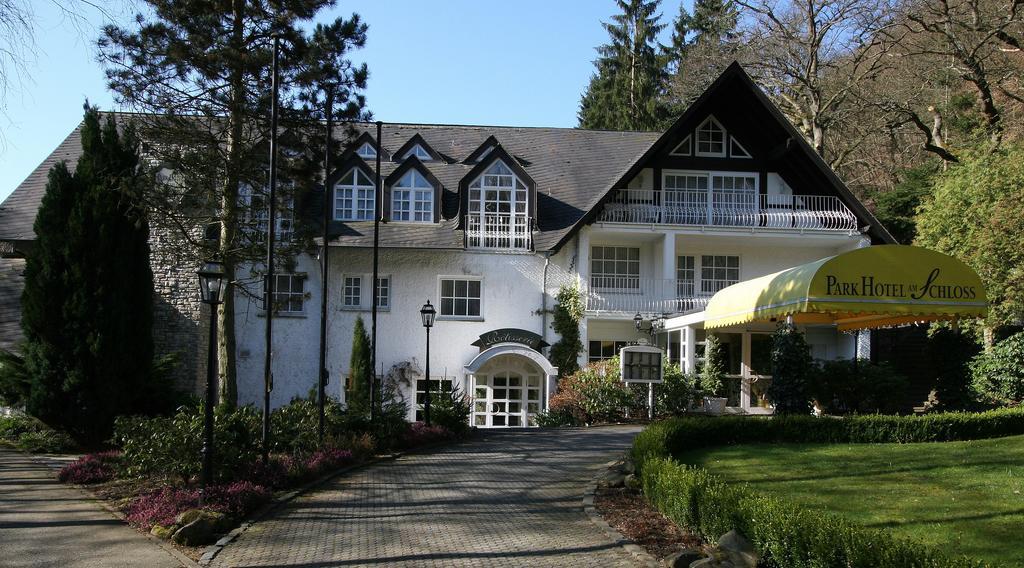 Park Hotel Am Schloss Ettringen  Екстериор снимка